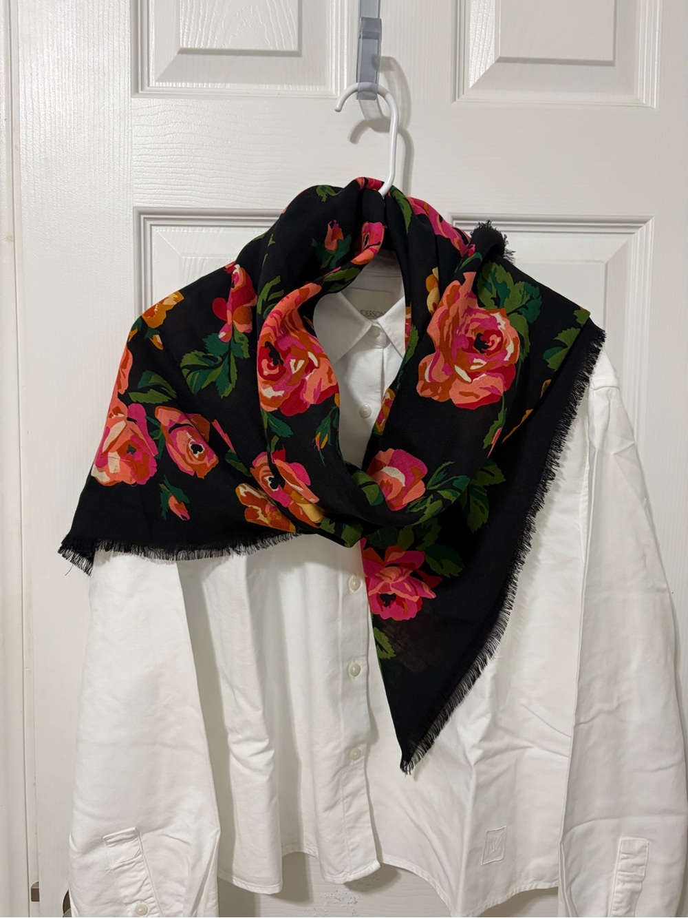 VNT 80-90 Echo Club7 Wool Scarf fringe (eyelash )Bright Flowers Black Cottagecor